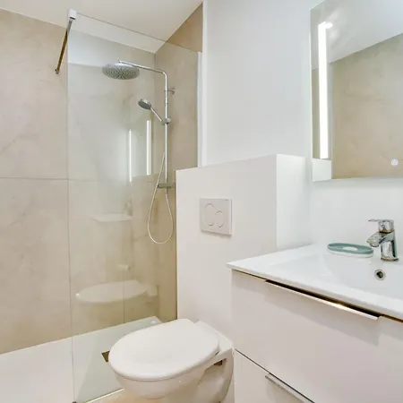 Elegant Apartment-ac-1br-2p- Center Lägenhet
